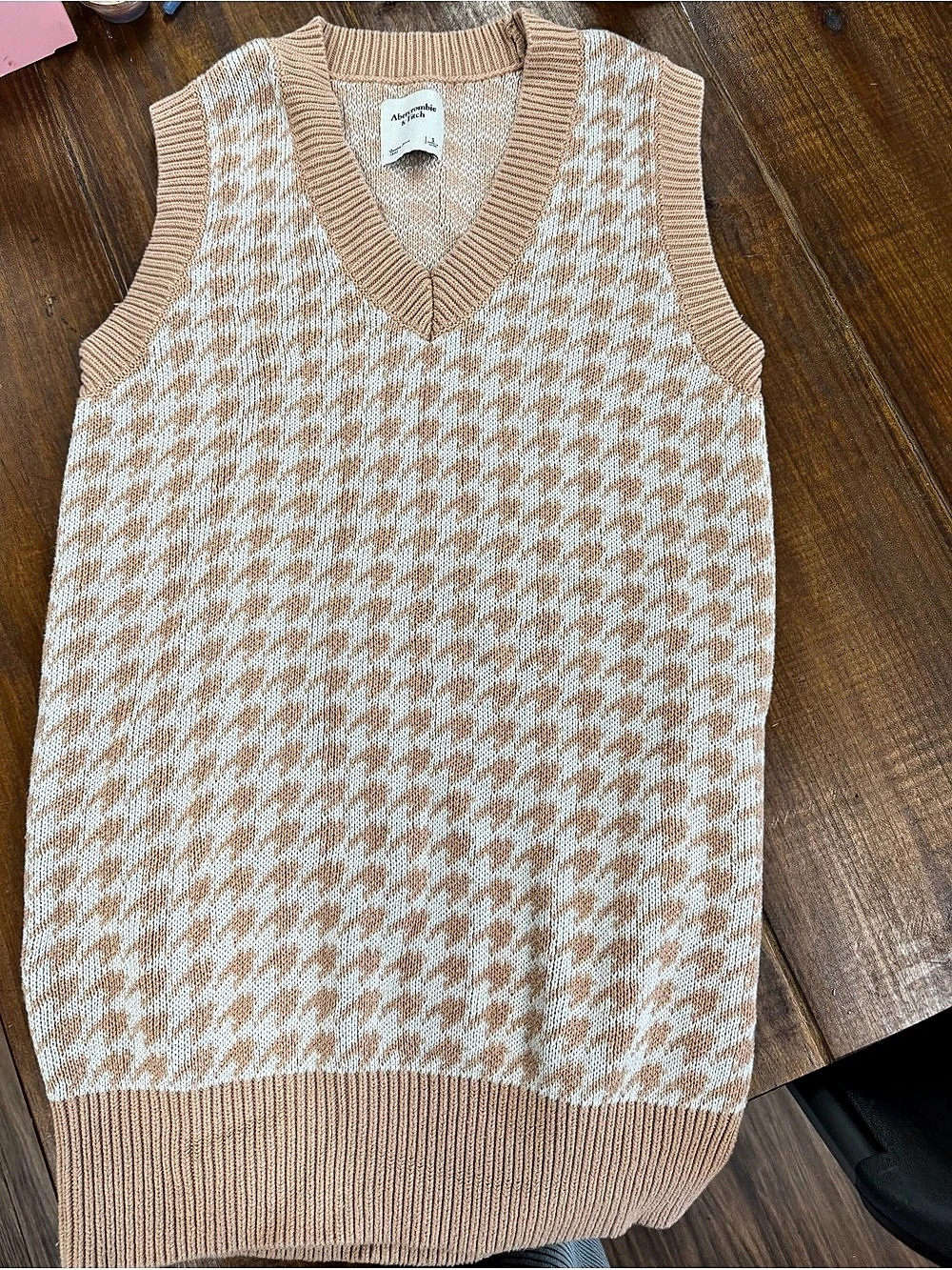 Abercrombie & Fitch Houndstooth V-Neck Sweater Vest Brown & White Small